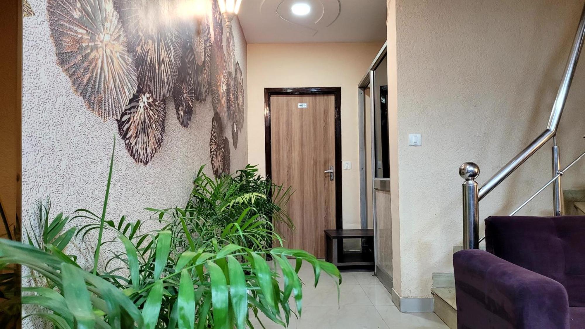 Hotel Sakhi Inn By Urban Galaxy Amritsar Exterior photo